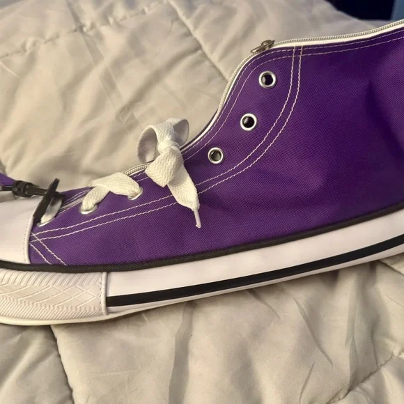 Purple purse sneaker - Picture 2 of 9
